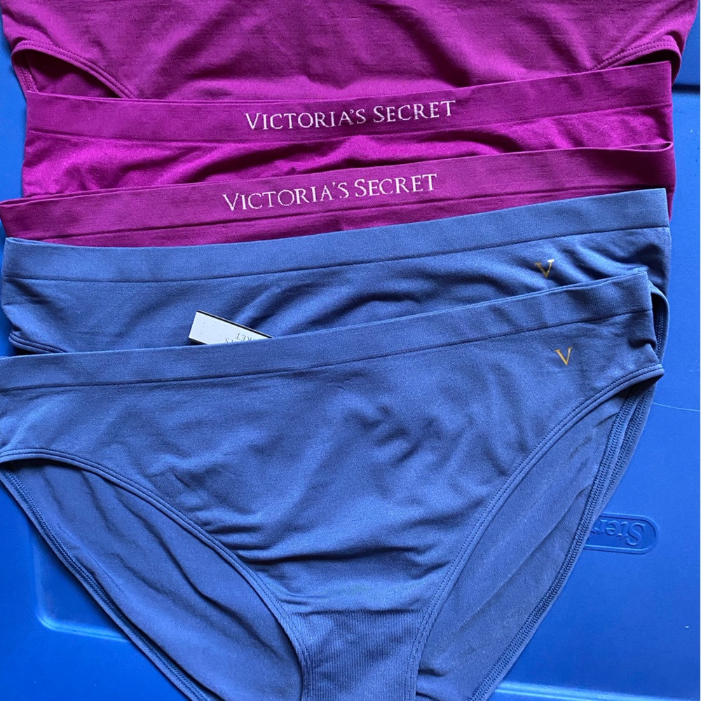 NWT 5 PAIR - Victoria’s Secret seamless bikini panties. Size XL.